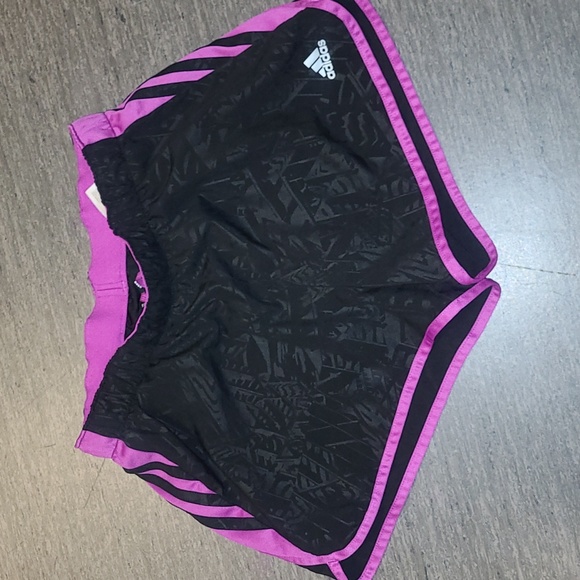 3/15❤️Adidas Climate Lined shorts. XS - Picture 1 of 10